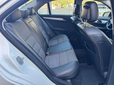 Mercedes-Benz Classe C 220 CDI BlueEFFICIENCY Avantgarde AMG (20)