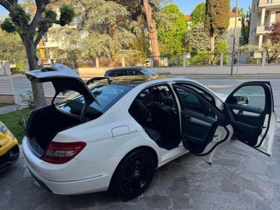 Mercedes-Benz Classe C 220 CDI BlueEFFICIENCY Avantgarde AMG (8)