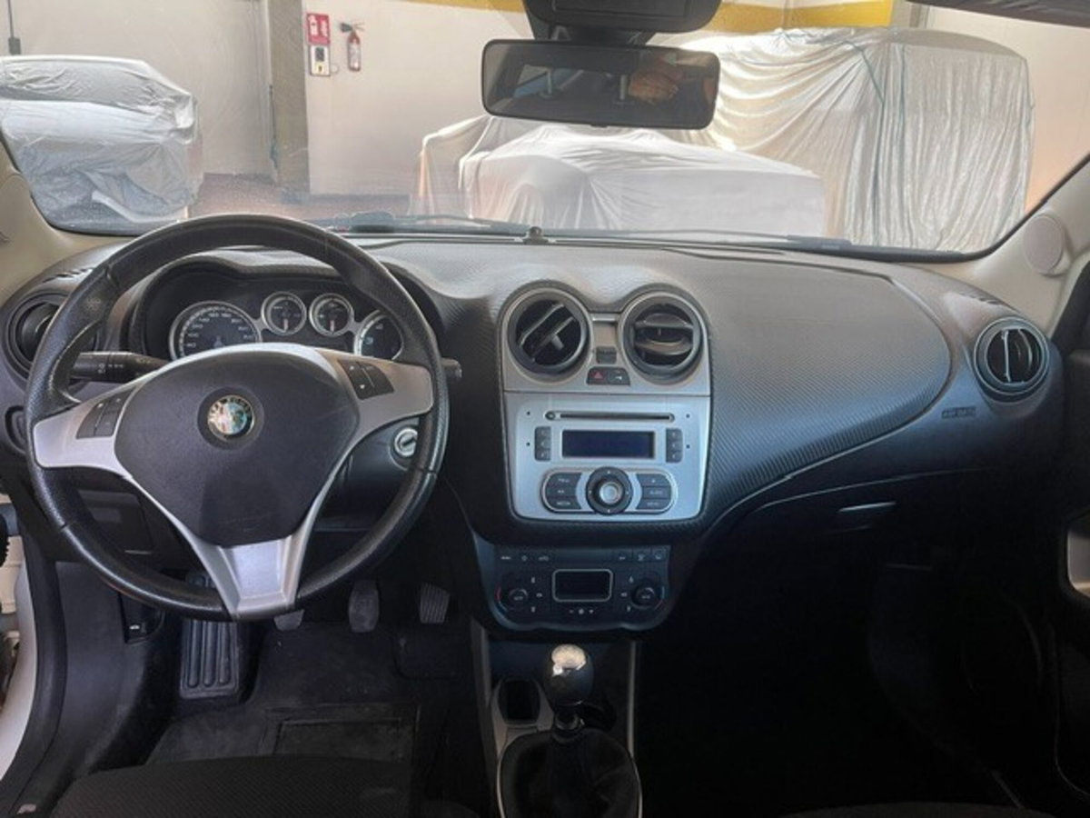 Alfa Romeo MiTo 1.4 78 CV 8V S&S Distinctive (10)