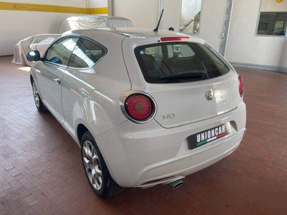 Alfa Romeo MiTo 1.4 78 CV 8V S&S Distinctive (4)