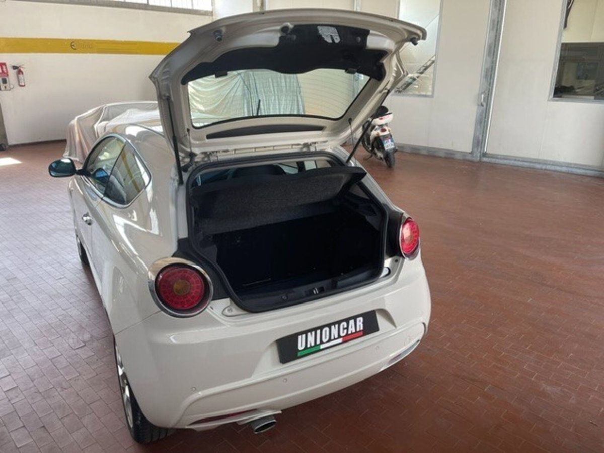 Alfa Romeo MiTo 1.4 78 CV 8V S&S Distinctive (7)