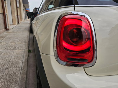 MINI Mini 1.5 Cooper D (5)