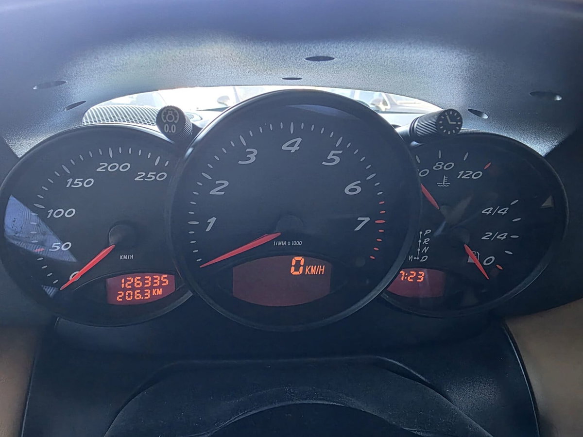 Porsche Boxster 2.5i 24V cat (17)