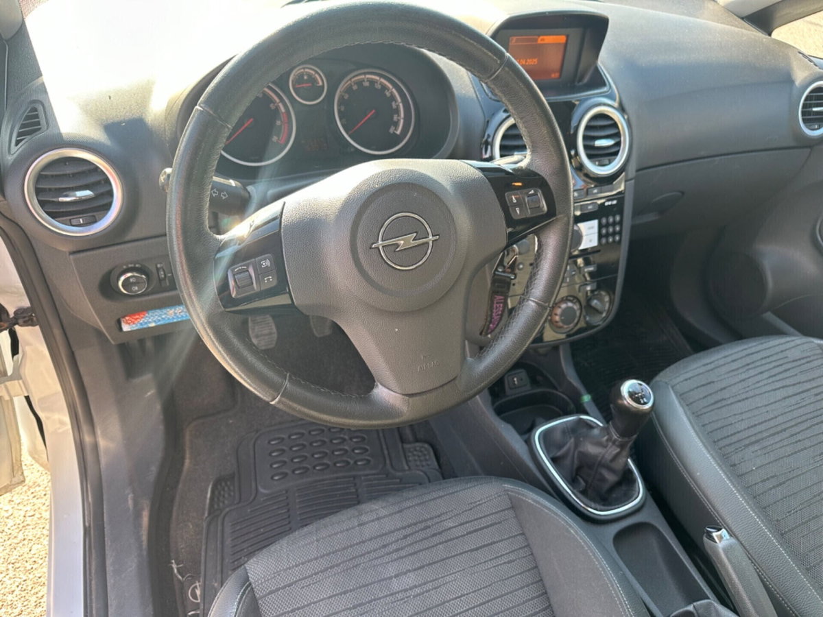 Opel Corsa 1.2 85CV 3 porte GPL-TECH Ecotec (11)