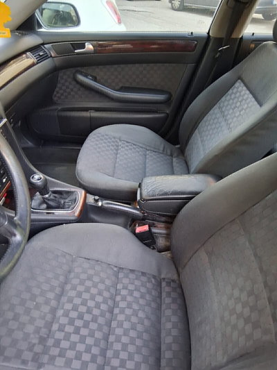 Audi A6 Avant 2.5 V6 TDI/180 CV cat quattro Advance (7)