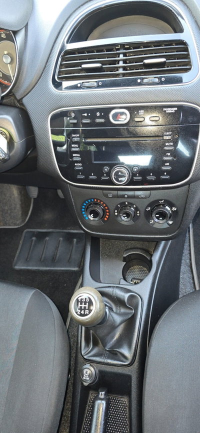 Fiat Punto 1.3 MJT II S&S 95 CV 5 porte Street (20)