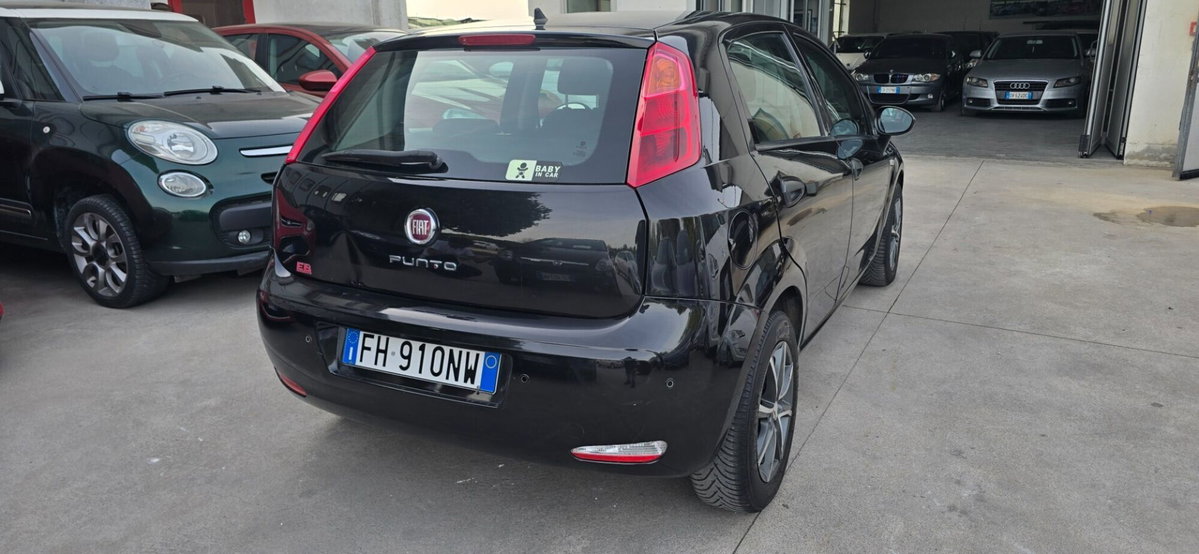 Fiat Punto 1.3 MJT II S&S 95 CV 5 porte Street (8)