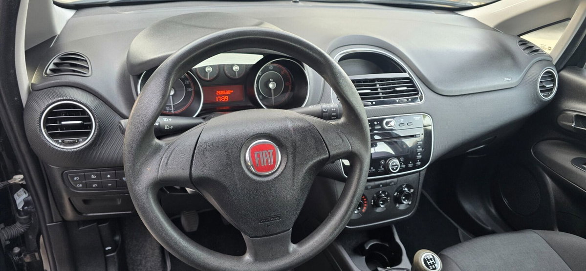 Fiat Punto 1.3 MJT II S&S 95 CV 5 porte Street (9)