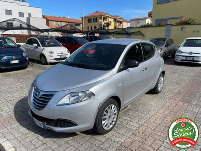 Lancia Ypsilon 1.2 69 CV 5 porte Silver usata