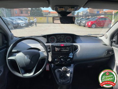 Lancia Ypsilon 1.2 69 CV 5 porte Silver (10)