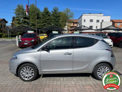 Lancia Ypsilon 1.2 69 CV 5 porte Silver (2)