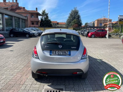 Lancia Ypsilon 1.2 69 CV 5 porte Silver (4)