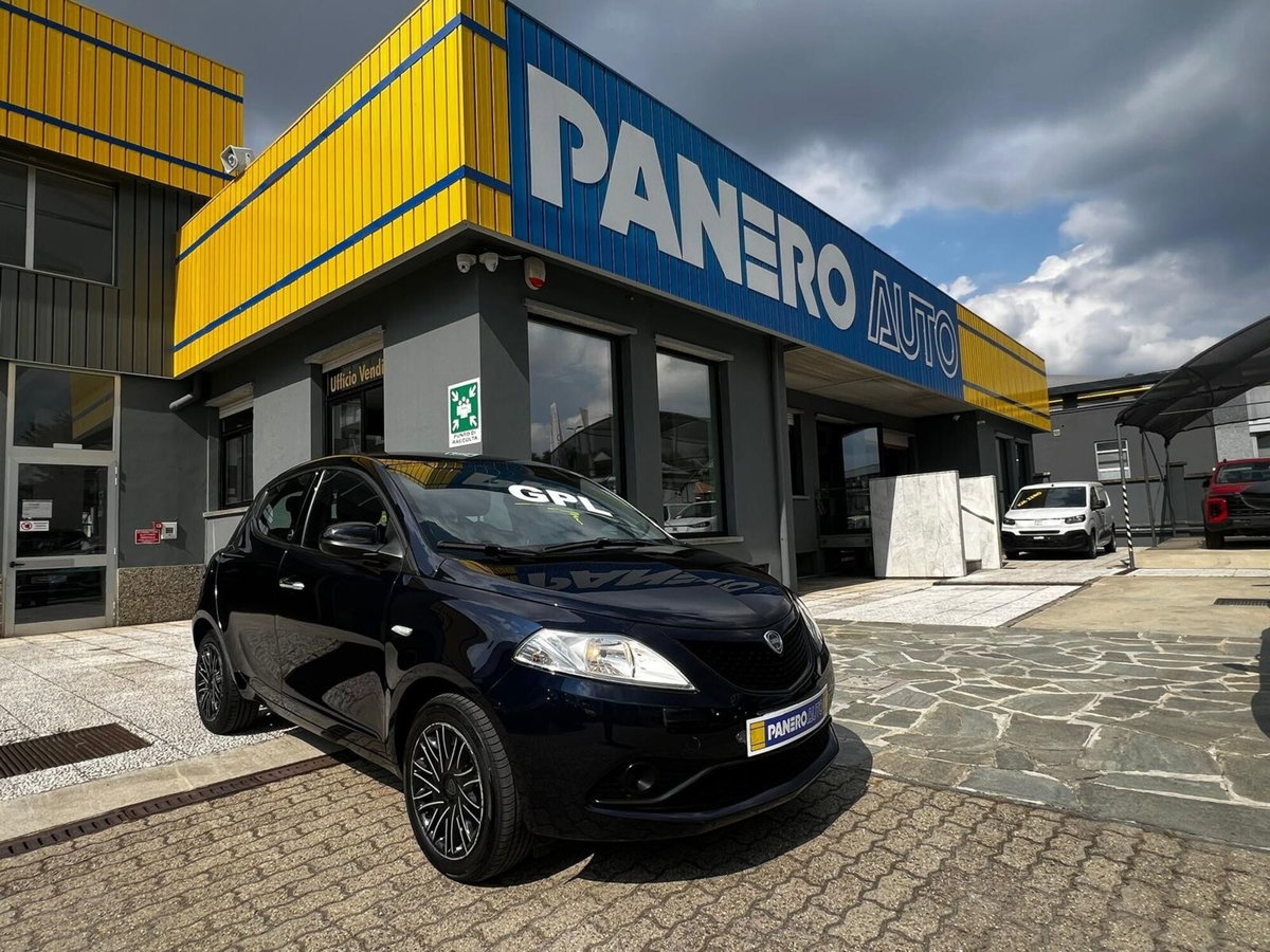 Lancia Ypsilon 1.2 69 CV 5 porte GPL Ecochic Gold