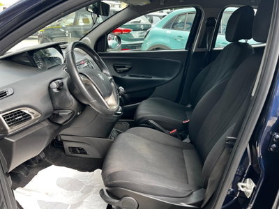 Lancia Ypsilon 1.2 69 CV 5 porte GPL Ecochic Gold (10)