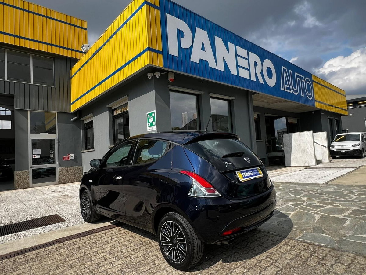 Lancia Ypsilon 1.2 69 CV 5 porte GPL Ecochic Gold (6)