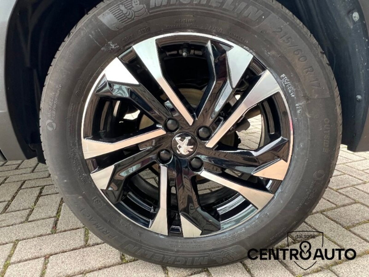 Peugeot 2008 PureTech 130 S&S EAT8 Allure Pack (10)