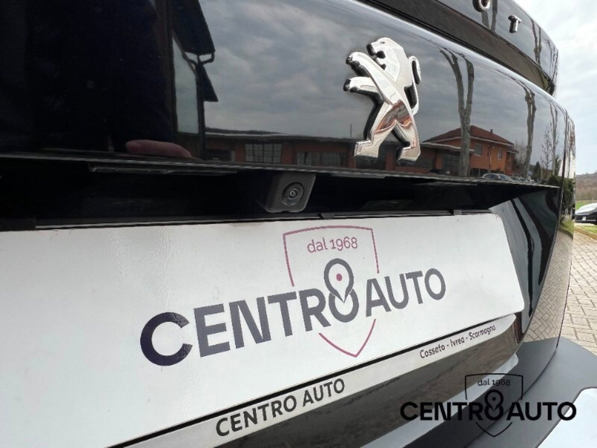 Peugeot 2008 PureTech 130 S&S EAT8 Allure Pack (11)