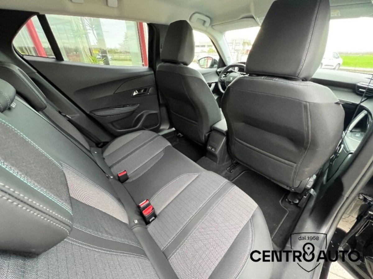 Peugeot 2008 PureTech 130 S&S EAT8 Allure Pack (15)