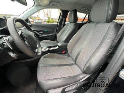 Peugeot 2008 PureTech 130 S&S EAT8 Allure Pack (19)