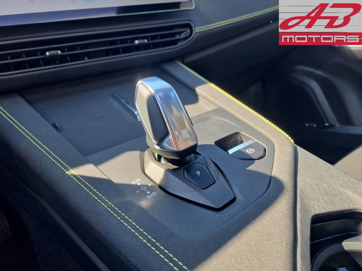 Lynk & Co 01 01 1.5 td phev More auto (16)
