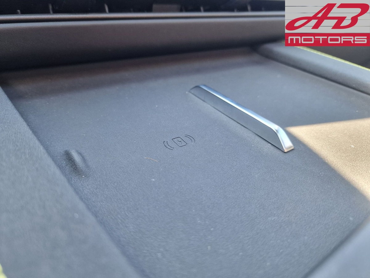 Lynk & Co 01 01 1.5 td phev More auto (20)