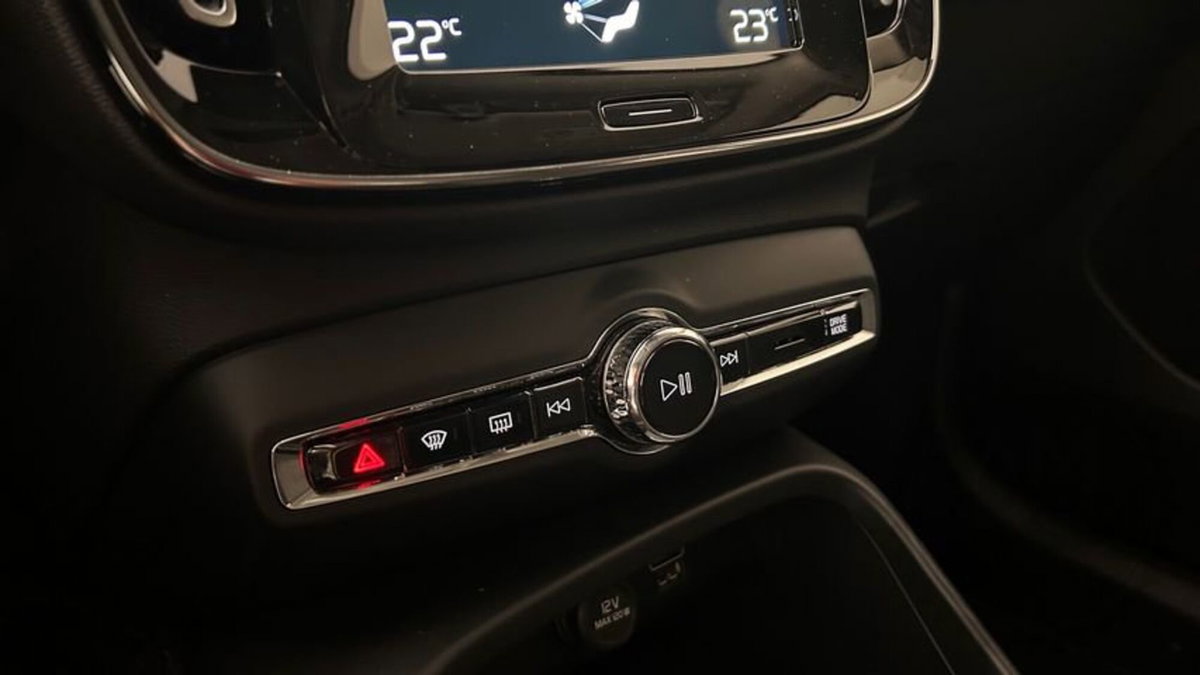 Volvo XC40 T5 Recharge Plug-in Hybrid Inscription Expression (17)