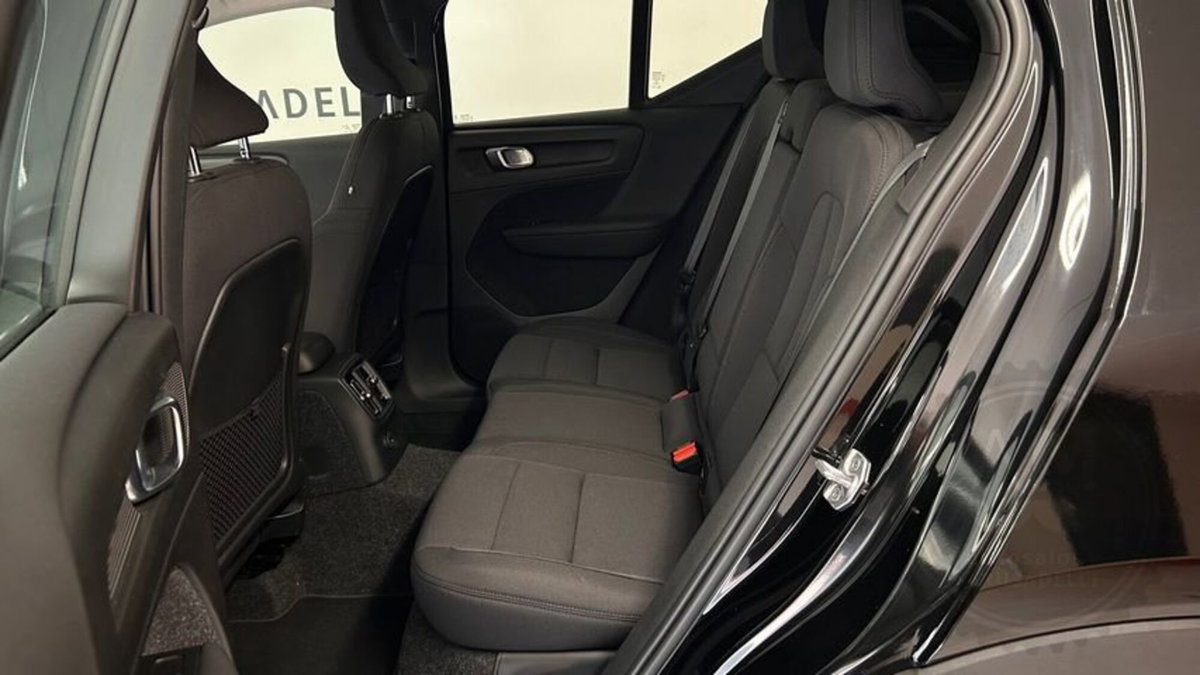 Volvo XC40 T5 Recharge Plug-in Hybrid Inscription Expression (18)