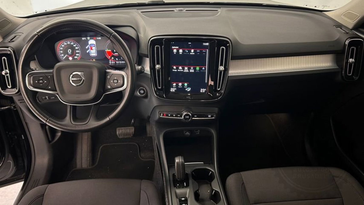 Volvo XC40 T5 Recharge Plug-in Hybrid Inscription Expression (6)