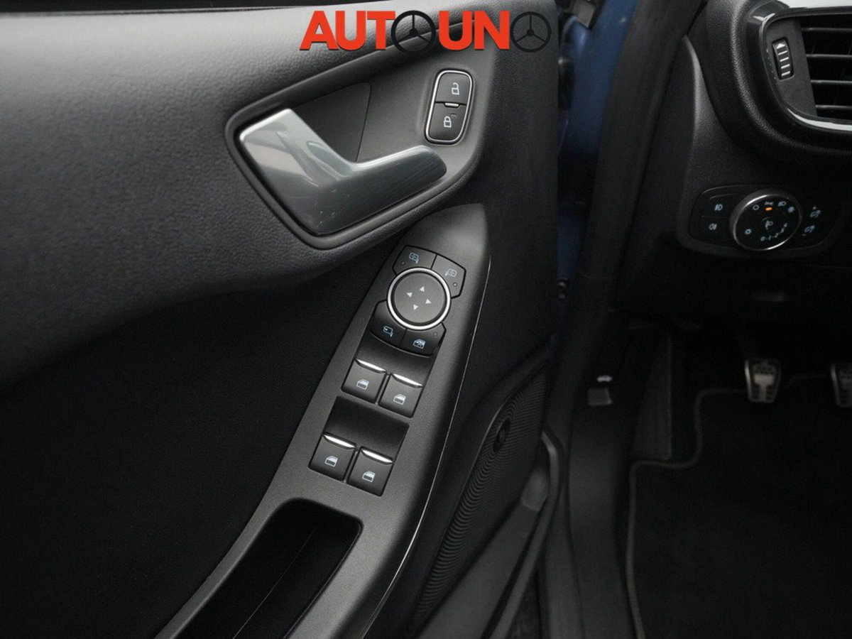 Ford Fiesta 1.5 Ecoboost 200 CV 5 porte ST (18)