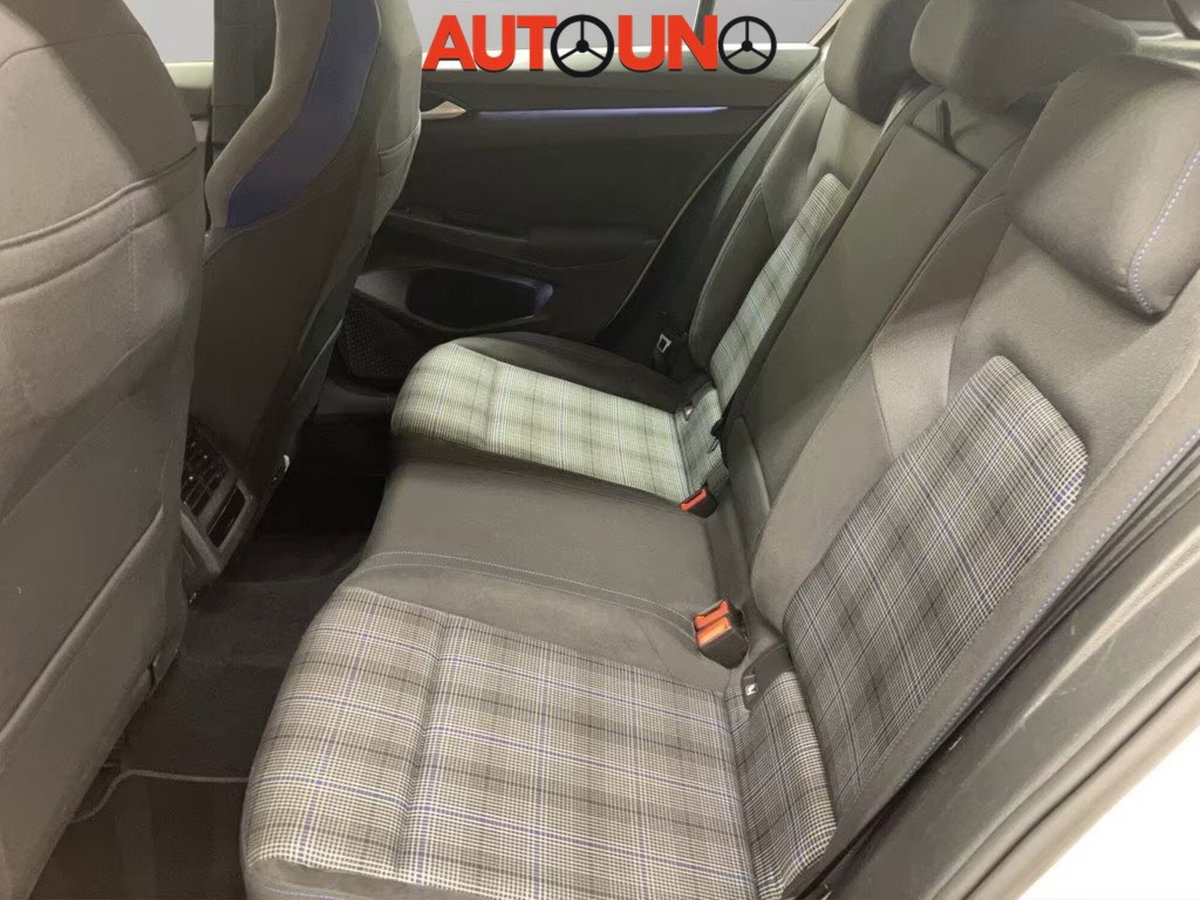 Volkswagen Golf 1.4 GTE DSG Plug-In Hybrid (15)