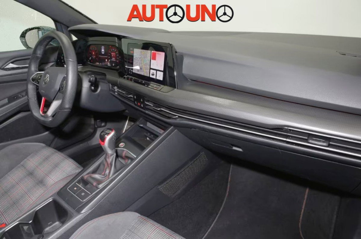 Volkswagen Golf 2.0 TSI GTI (11)