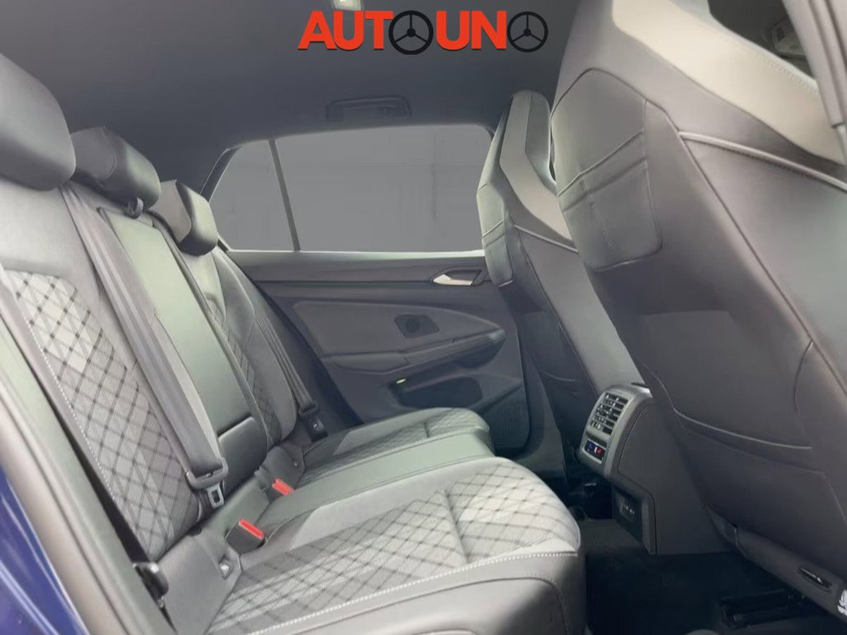 Volkswagen Golf 2.0 TSI GTI DSG (12)