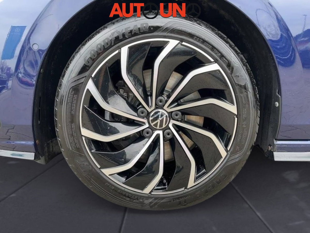 Volkswagen Golf 2.0 TSI GTI DSG (8)