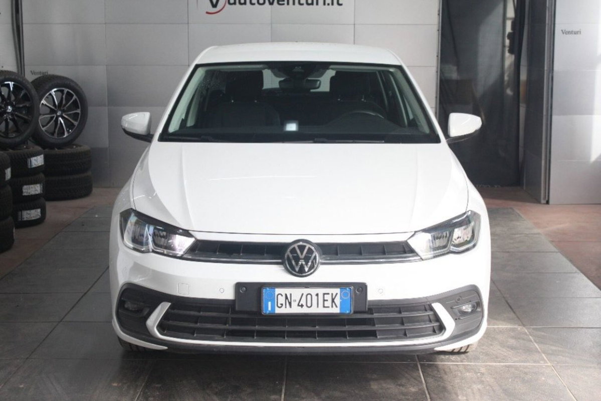 Volkswagen Polo 1.0 tsi Life 95cv (2)