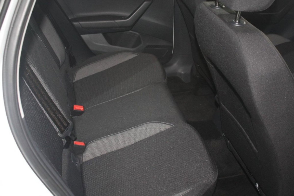 Volkswagen Polo 1.0 tsi Life 95cv (9)