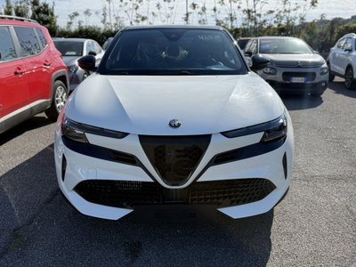 Alfa Romeo Junior 1.2 ibrida Speciale 145cv edct6 (2)