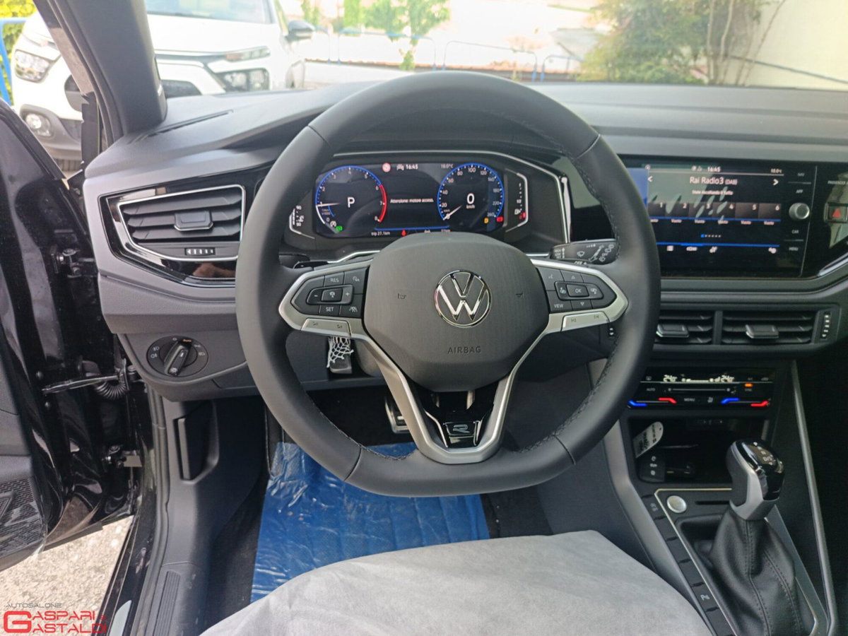 Volkswagen Taigo 1.0 tsi R-Line 115cv dsg (10)