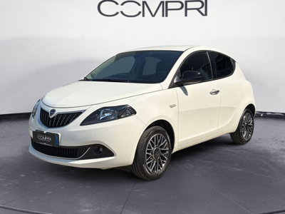 Lancia Ypsilon 1.0 FireFly 5 porte S&S Hybrid Gold Plus usata