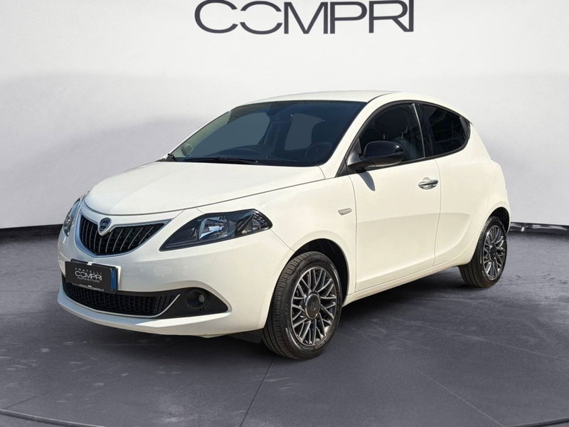 Lancia Ypsilon 1.0 FireFly 5 porte S&S Hybrid Gold Plus