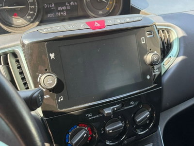 Lancia Ypsilon 1.0 FireFly 5 porte S&S Hybrid Gold Plus (11)