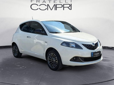 Lancia Ypsilon 1.0 FireFly 5 porte S&S Hybrid Gold Plus (2)