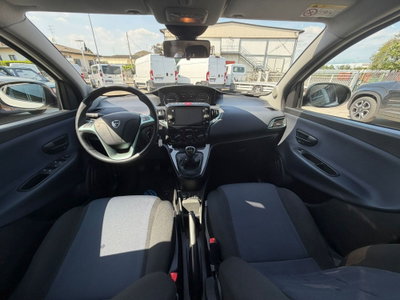 Lancia Ypsilon 1.0 FireFly 5 porte S&S Hybrid Gold Plus (7)