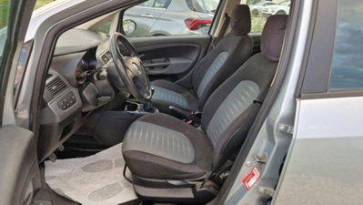 Fiat Grande Punto 1.4 5 porte Dynamic Natural Power (6)