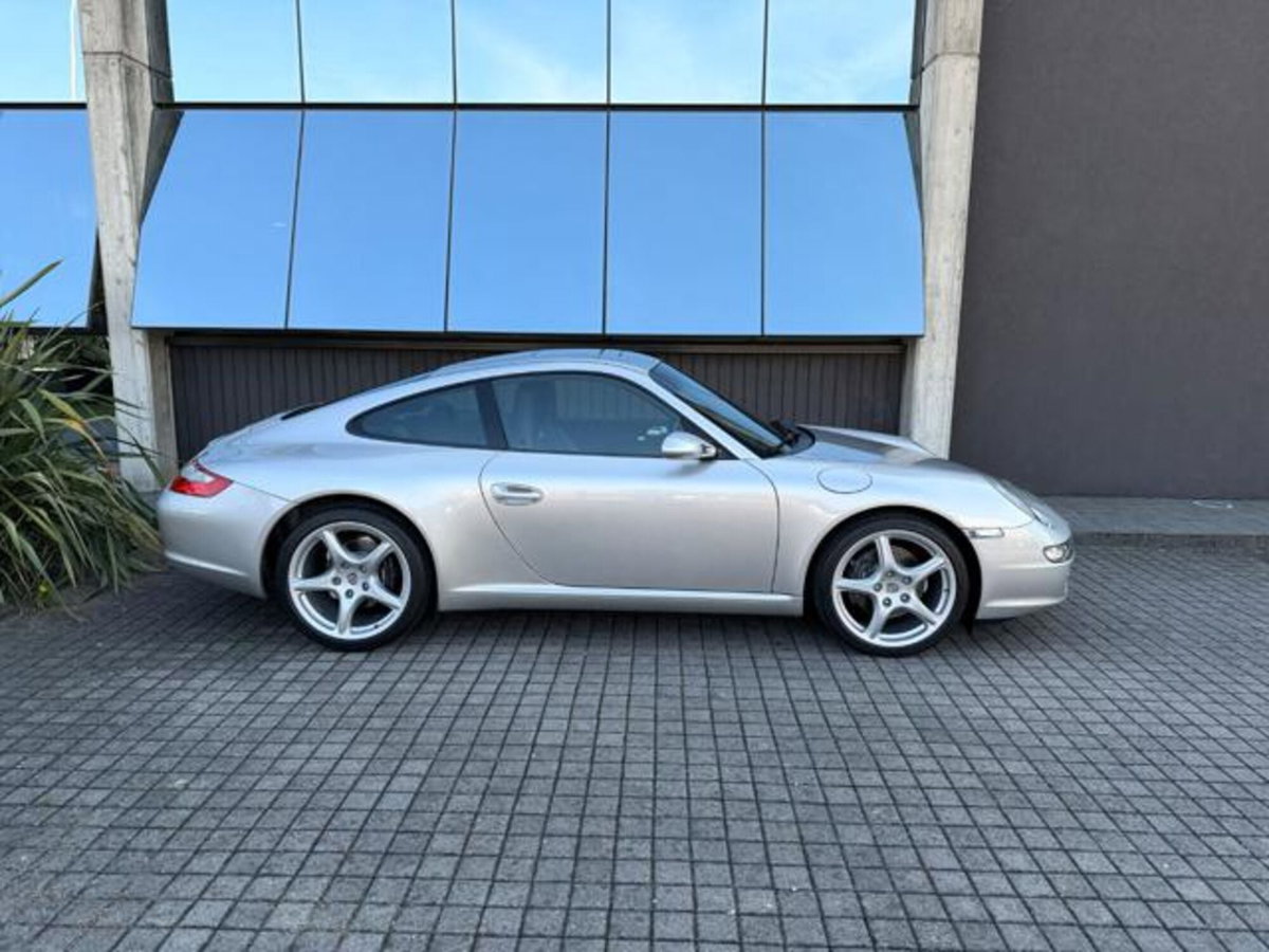 Porsche 911 Coupé Carrera 4 (16)