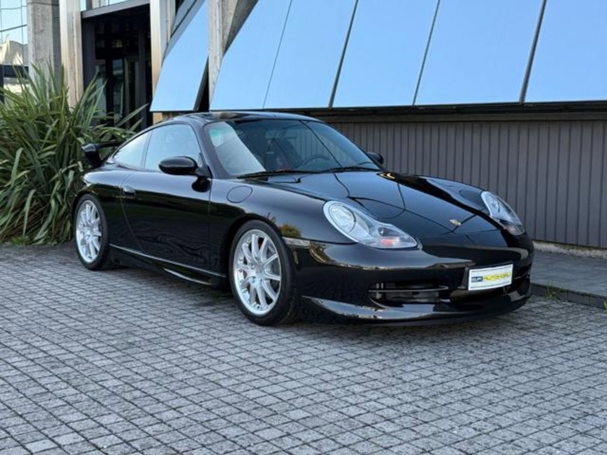 Porsche 911 Coupé GT3 cat (2)