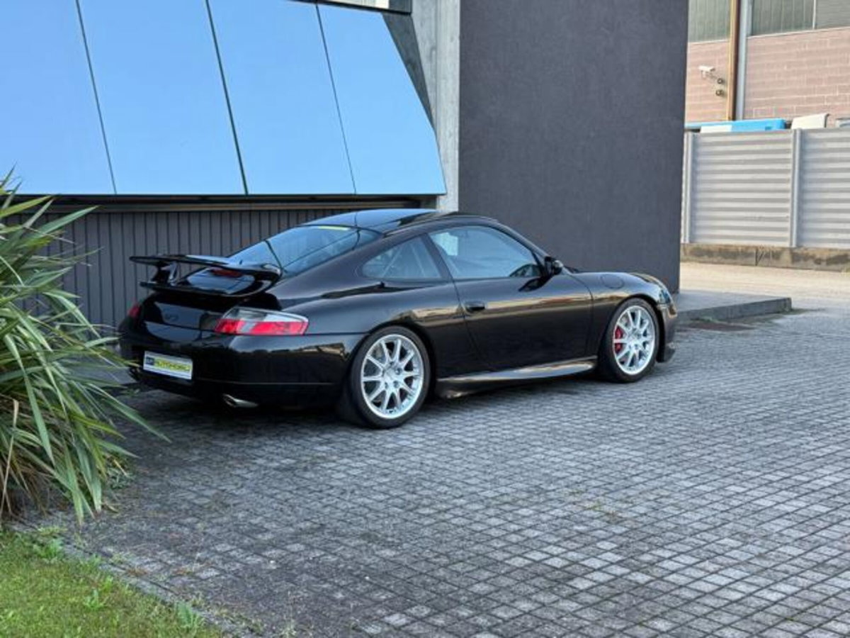 Porsche 911 Coupé GT3 cat (3)