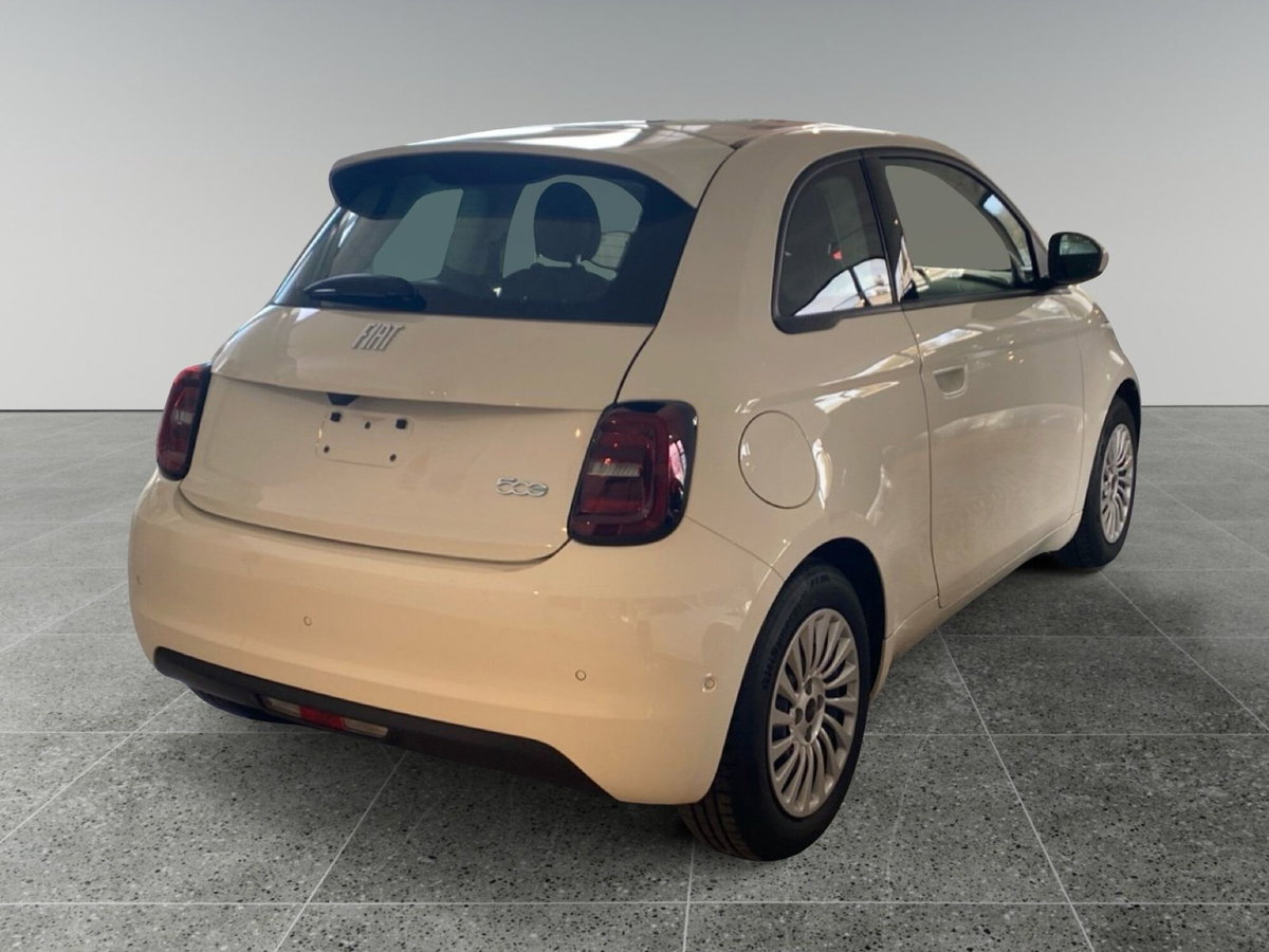Fiat 500 Cabrio e Cabrio 42 kWh Icon (6)