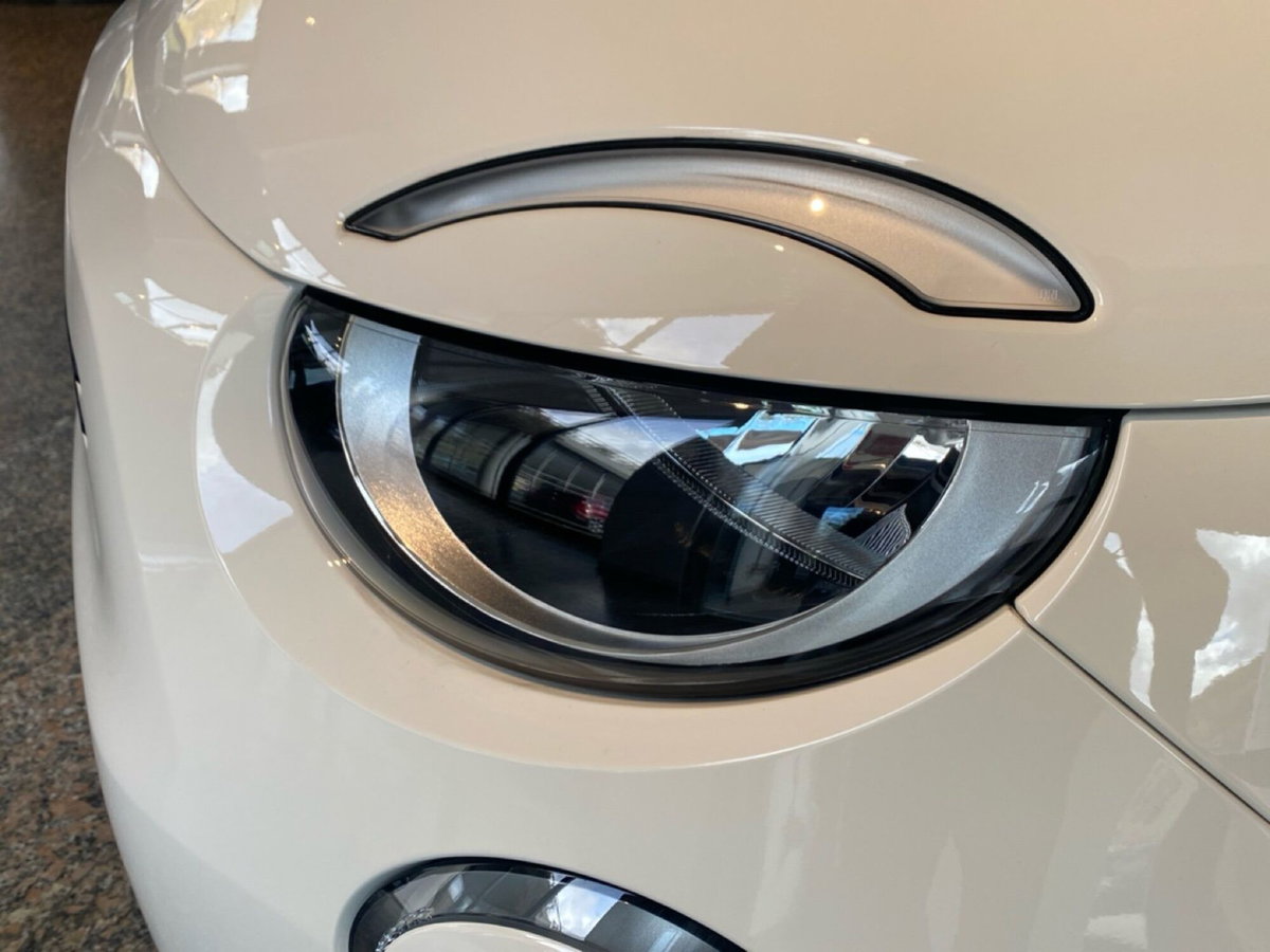 Fiat 500 Cabrio e Cabrio 42 kWh Icon (9)
