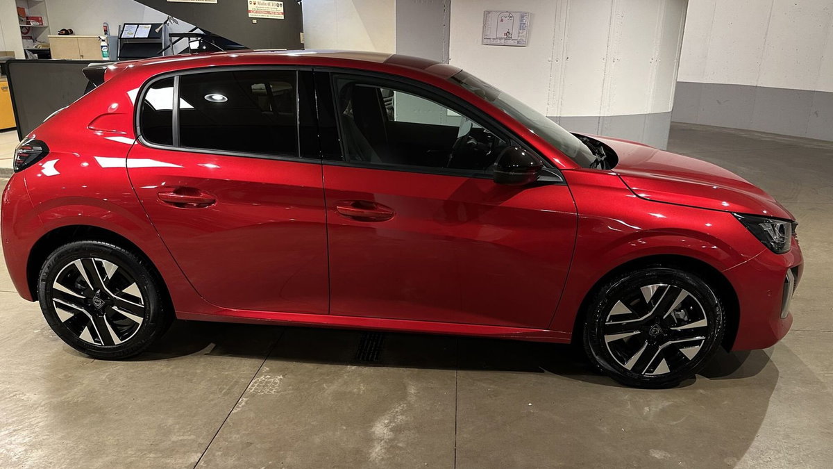 Peugeot 208 PureTech 100 Stop&Start EAT8 5 porte Allure Navi Pack (3)