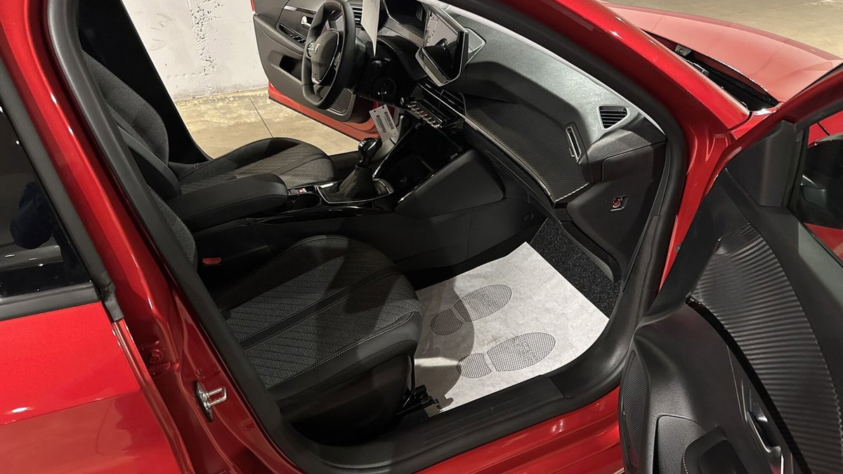 Peugeot 208 PureTech 100 Stop&Start EAT8 5 porte Allure Navi Pack (7)